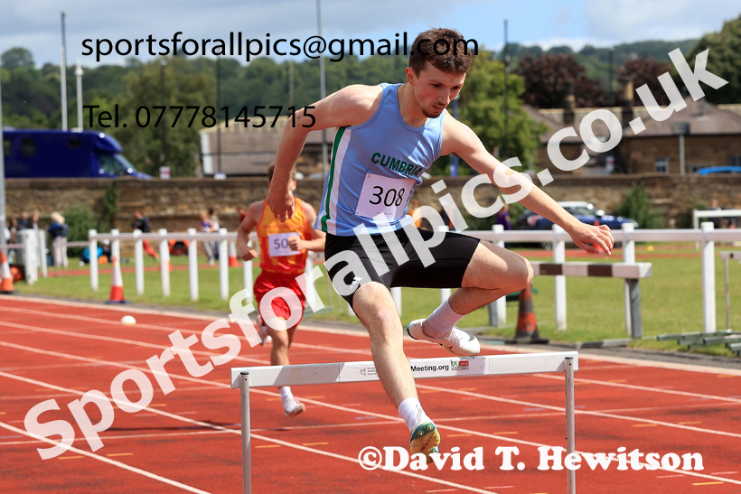 Hurdles, 2026 Northern Schools Inter Counties, Wentworth, Hexham. Photo: David T. Hewitson/Sports for All Pics